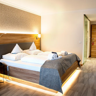 Hübsche und stylische Hotelzimmer bieten wir Ihnen im Hotel St. Wolfgang in Bad Griesbach