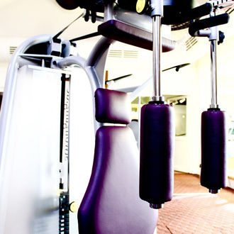 Ein Fitnessgerät des Fitnessbereichs im Hotel St. Wolfgang