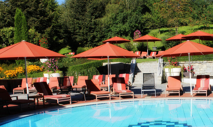 Pool im Garten des St. Wolfgangs Bad Griesbach