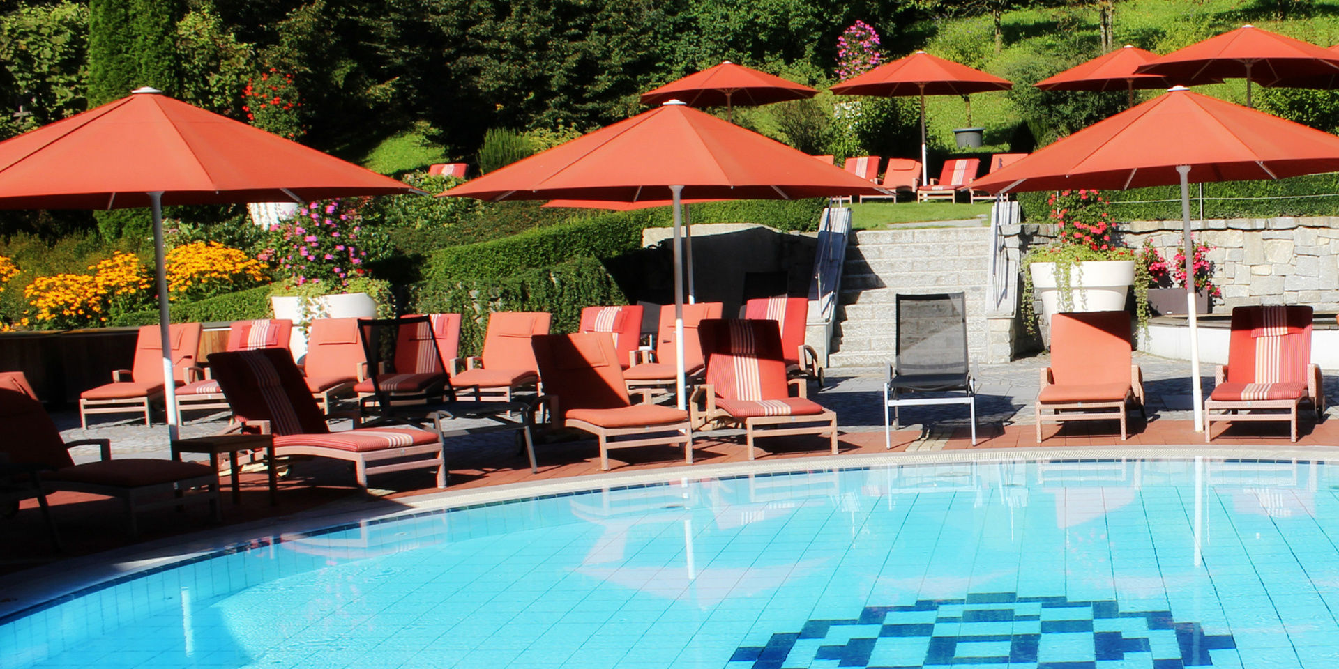 Pool im Garten des St. Wolfgangs Bad Griesbach
