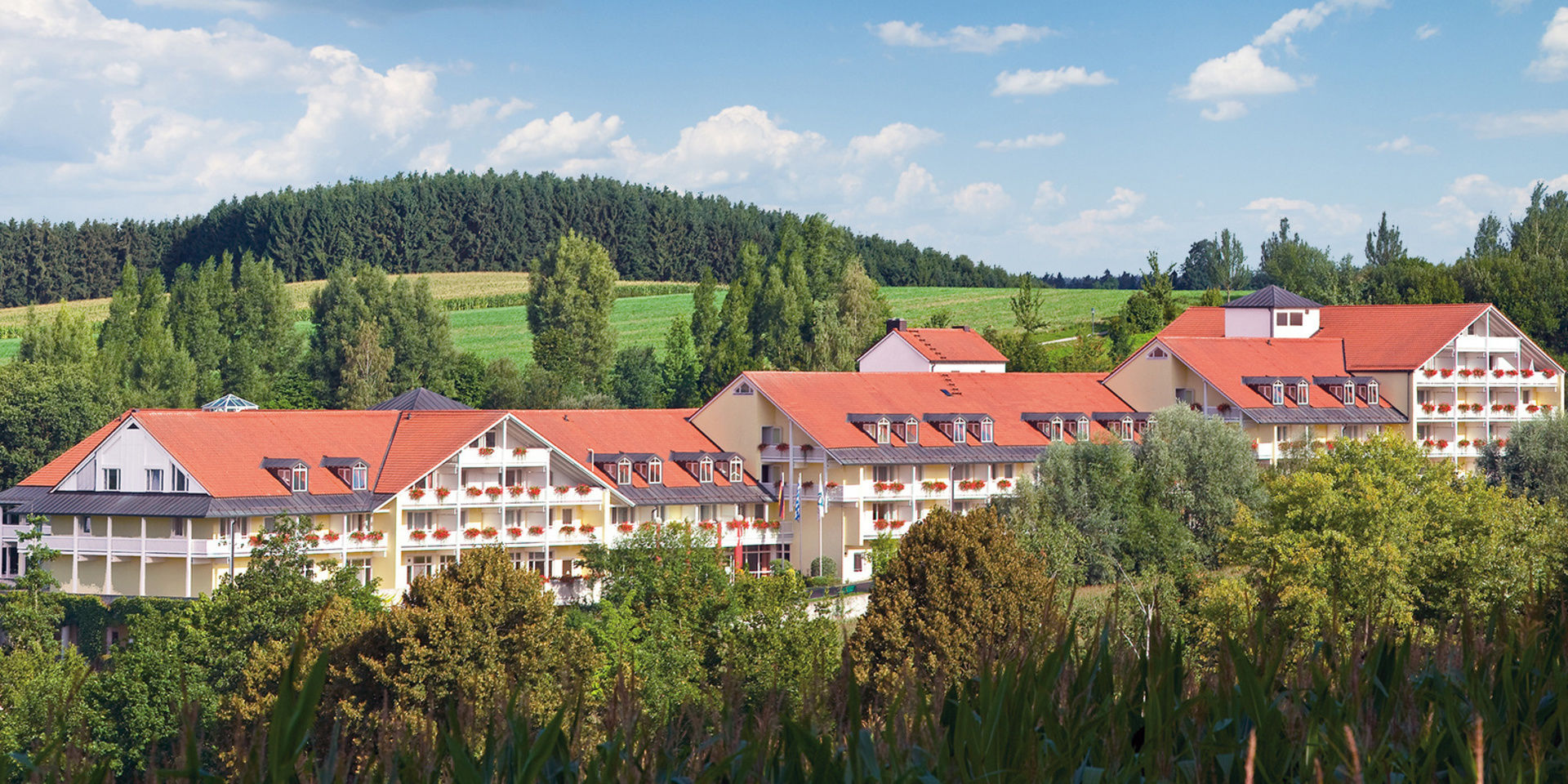 Klinik und Hotel St. Wolfgang - umgeben von Natur.