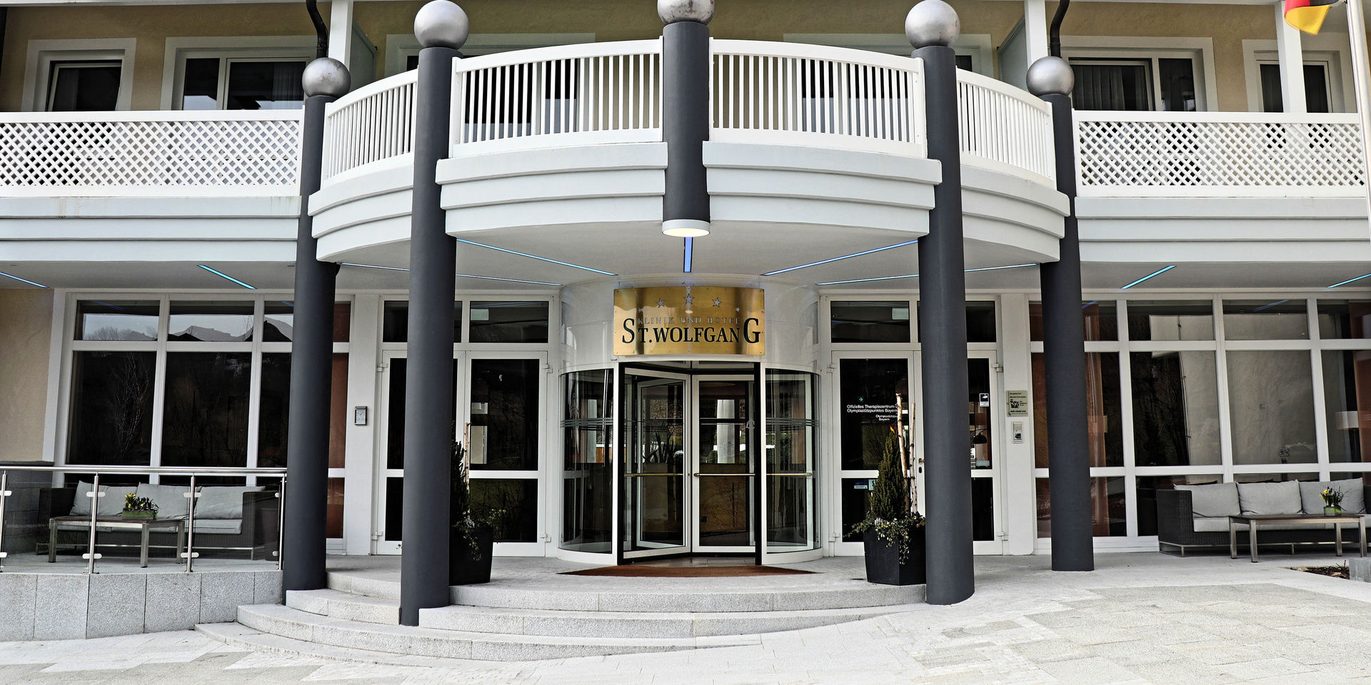 St. Wolfgang Klinik und Hotel: Willkommen! Unsere Türen stehen Ihnen offen.