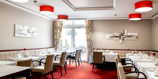 Klinik und Hotel St. Wolfgang - unser Essensbereich ist für Sie schick und modern eingerichtet.