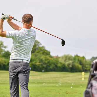 Bei uns im St. Wolfgang können Sie auch nahe gelegen Golf spielen - im größten Golfresort in Niederbayern.